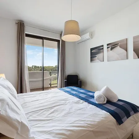 Devvine And Golf 阿尔沃尔